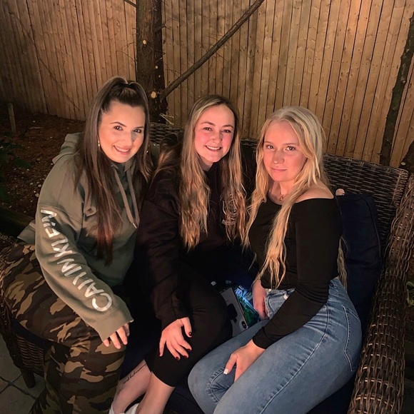 Meet your Posher, Haley - Picture 1 of 1